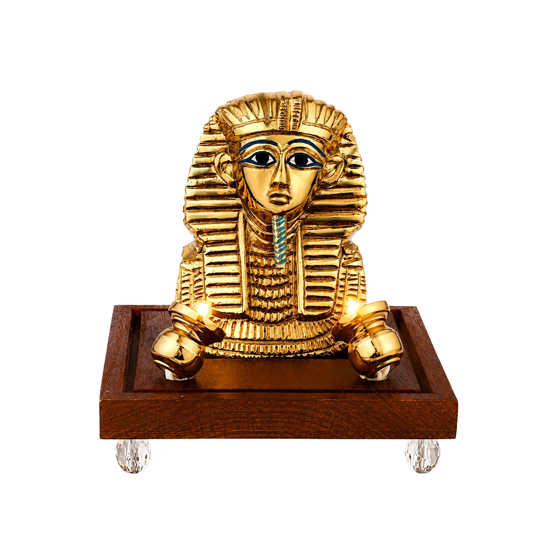 قناع الملك توت عنخ أمون وسط Main image